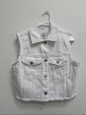 Abercrombie & Fitch White Cropped Denim Vest